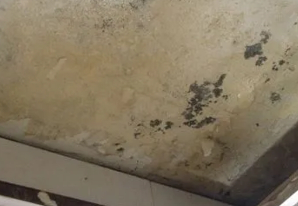 建邺阳台漏水维修公司分享下建邺卫生间渗水维修需要注意哪些问题。